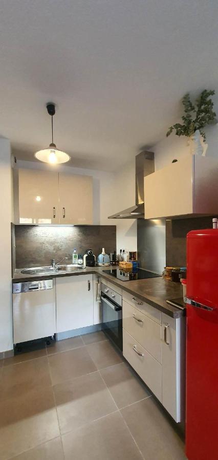 Appartement A 10 Min A Pied De La Plage De Νίκαια Εξωτερικό φωτογραφία